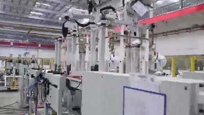 Automatic riveting line for wave-wheel washing machine case